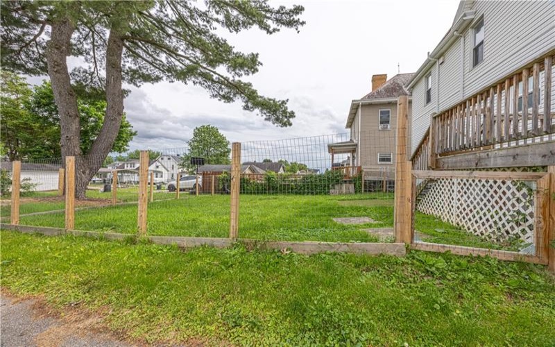 123 Union St, Uniontown, 15401, 4 Bedrooms Bedrooms, ,2.1 BathroomsBathrooms,Residential,For Sale,Union St,1755802