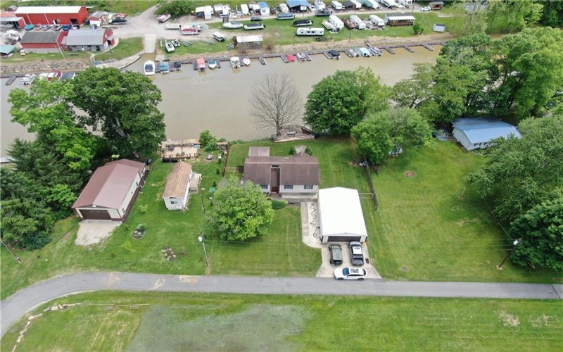 10 Piper Avenue, Clarksville, 15322, 4 Bedrooms Bedrooms, 10 Rooms Rooms,2.1 BathroomsBathrooms,Residential,For Sale,Piper Avenue,1757174