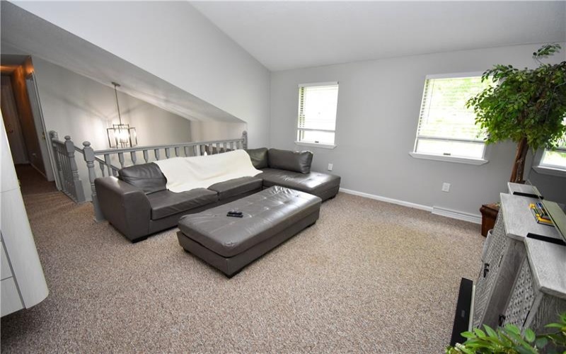 10 Piper Avenue, Clarksville, 15322, 4 Bedrooms Bedrooms, 10 Rooms Rooms,2.1 BathroomsBathrooms,Residential,For Sale,Piper Avenue,1757174