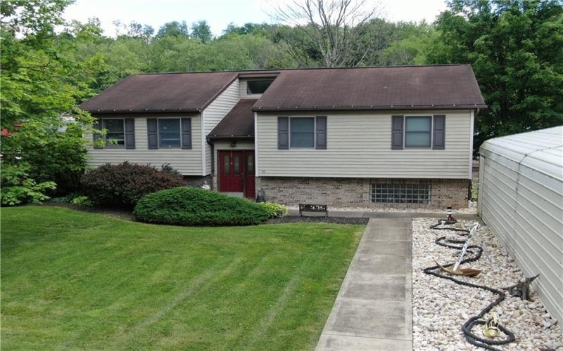 10 Piper Avenue, Clarksville, 15322, 4 Bedrooms Bedrooms, 10 Rooms Rooms,2.1 BathroomsBathrooms,Residential,For Sale,Piper Avenue,1757174