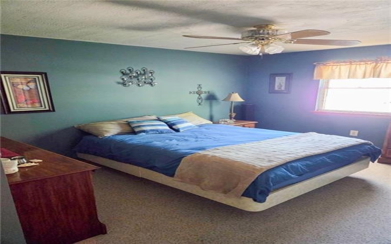 10 Piper Avenue, Clarksville, 15322, 4 Bedrooms Bedrooms, 10 Rooms Rooms,2.1 BathroomsBathrooms,Residential,For Sale,Piper Avenue,1757174