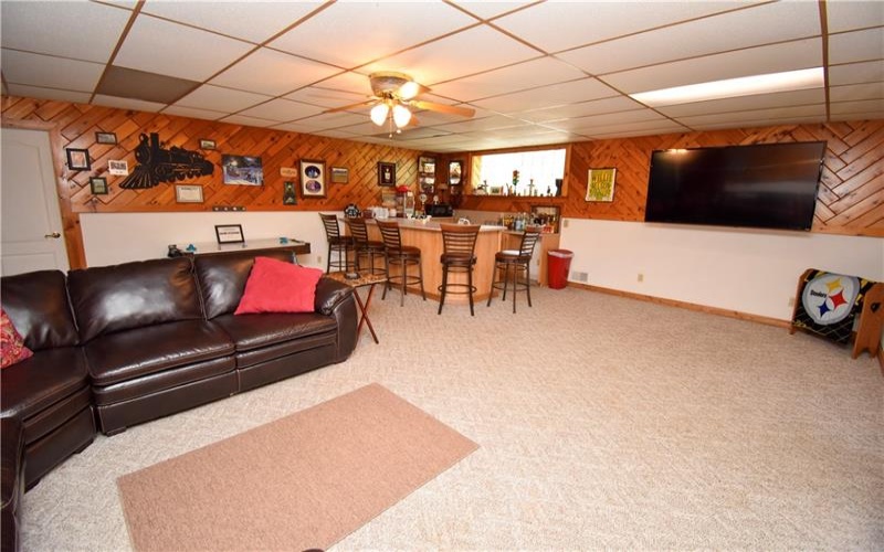 10 Piper Avenue, Clarksville, 15322, 4 Bedrooms Bedrooms, 10 Rooms Rooms,2.1 BathroomsBathrooms,Residential,For Sale,Piper Avenue,1757174