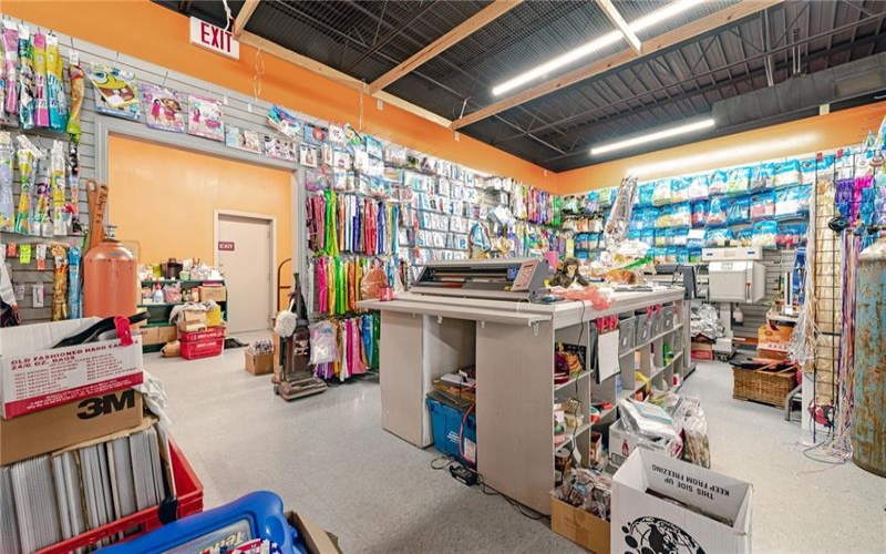 625 LINCOLN AVE, Charleroi, 15022, ,Commercial-industrial-business,For Sale,LINCOLN AVE,1757196