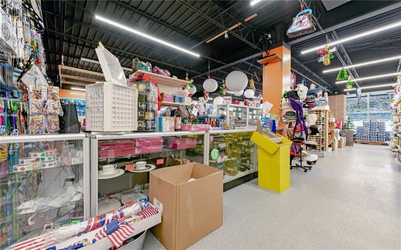 625 LINCOLN AVE, Charleroi, 15022, ,Commercial-industrial-business,For Sale,LINCOLN AVE,1757196