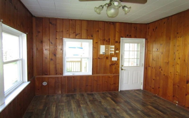 221 4th St, West Newton, 15089, 4 Bedrooms Bedrooms, 9 Rooms Rooms,1 BathroomBathrooms,Residential,For Sale,4th St,1757204