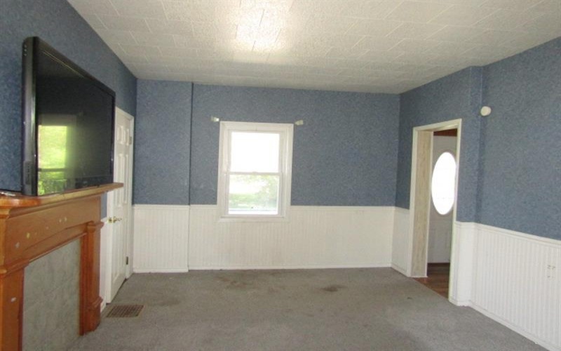 221 4th St, West Newton, 15089, 4 Bedrooms Bedrooms, 9 Rooms Rooms,1 BathroomBathrooms,Residential,For Sale,4th St,1757204
