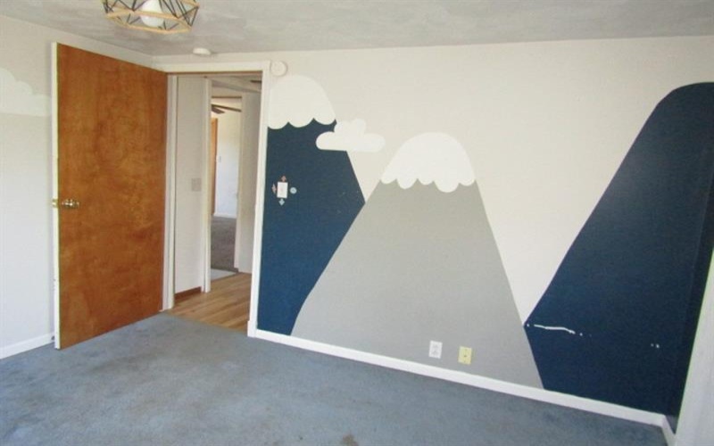 221 4th St, West Newton, 15089, 4 Bedrooms Bedrooms, 9 Rooms Rooms,1 BathroomBathrooms,Residential,For Sale,4th St,1757204