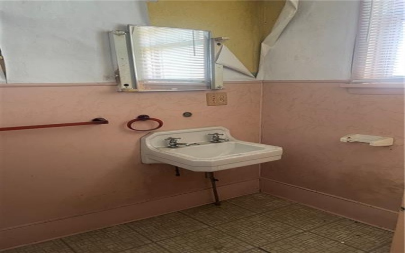 117 First Street, 15346, 15346, 2 Bedrooms Bedrooms, ,1 BathroomBathrooms,Residential,For Sale,First Street,1757217