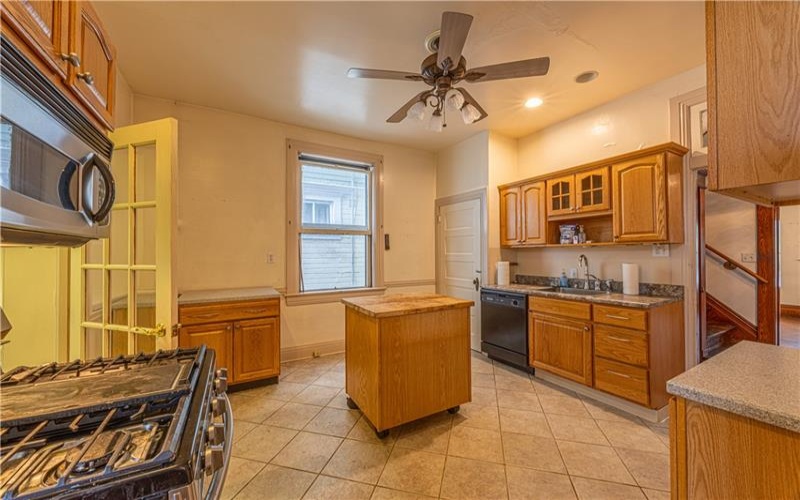 114 Union St, Uniontown, 15401, 3 Bedrooms Bedrooms, ,1 BathroomBathrooms,Residential,For Sale,Union St,1757247