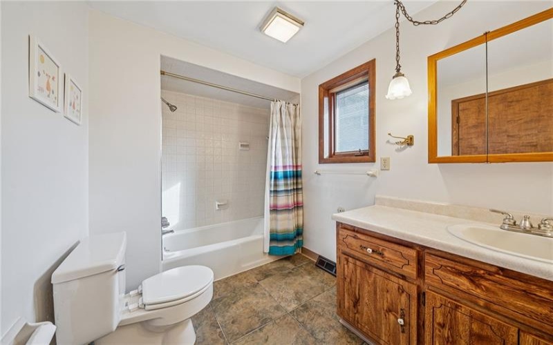12219 Roth Drive, Irwin, 15642, 5 Bedrooms Bedrooms, ,3.1 BathroomsBathrooms,Residential,For Sale,Roth Drive,1736646