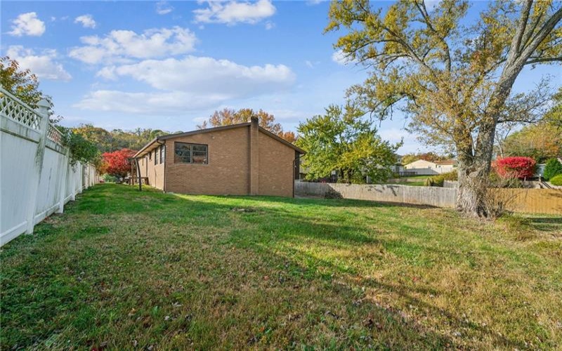 12219 Roth Drive, Irwin, 15642, 5 Bedrooms Bedrooms, ,3.1 BathroomsBathrooms,Residential,For Sale,Roth Drive,1736646