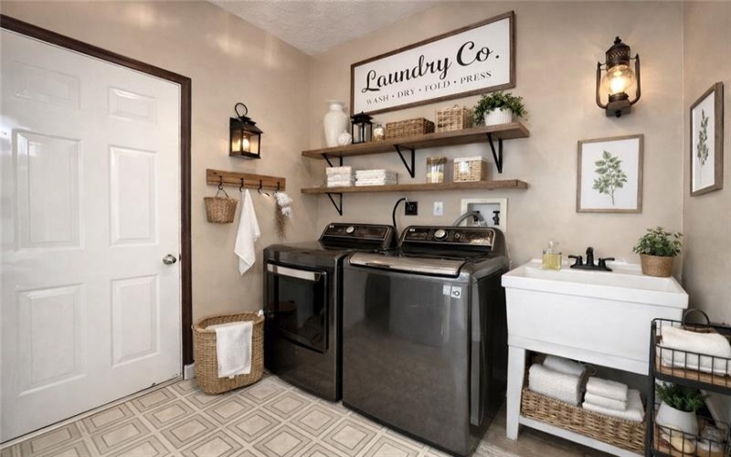 1019 Kimberly Dr, Uniontown, 15401, 4 Bedrooms Bedrooms, ,2.2 BathroomsBathrooms,Residential,For Sale,Kimberly Dr,1757161