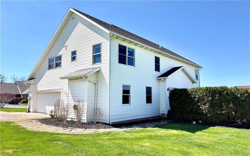 1019 Kimberly Dr, Uniontown, 15401, 4 Bedrooms Bedrooms, ,2.2 BathroomsBathrooms,Residential,For Sale,Kimberly Dr,1757161