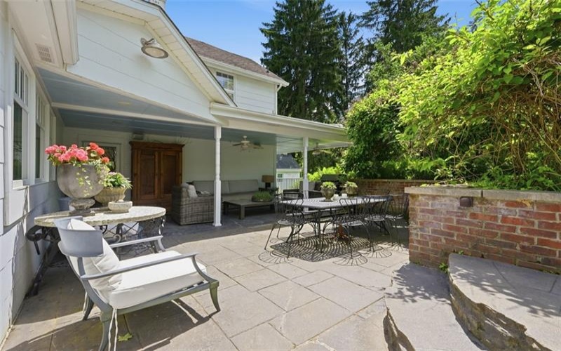 400 Cove, Washington, 15301, 4 Bedrooms Bedrooms, 9 Rooms Rooms,3 BathroomsBathrooms,Residential,For Sale,Cove,1757242