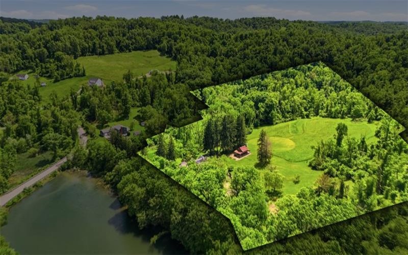 400 Cove, Washington, 15301, 4 Bedrooms Bedrooms, 9 Rooms Rooms,3 BathroomsBathrooms,Residential,For Sale,Cove,1757242