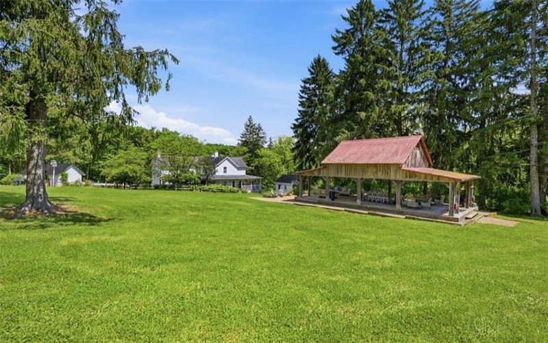 400 Cove, Washington, 15301, 4 Bedrooms Bedrooms, 9 Rooms Rooms,3 BathroomsBathrooms,Residential,For Sale,Cove,1757242