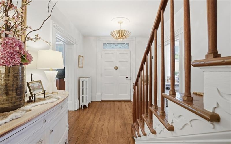 400 Cove, Washington, 15301, 4 Bedrooms Bedrooms, 9 Rooms Rooms,3 BathroomsBathrooms,Residential,For Sale,Cove,1757242