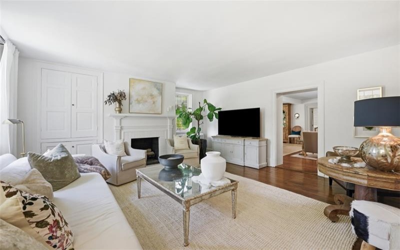 400 Cove, Washington, 15301, 4 Bedrooms Bedrooms, 9 Rooms Rooms,3 BathroomsBathrooms,Residential,For Sale,Cove,1757242