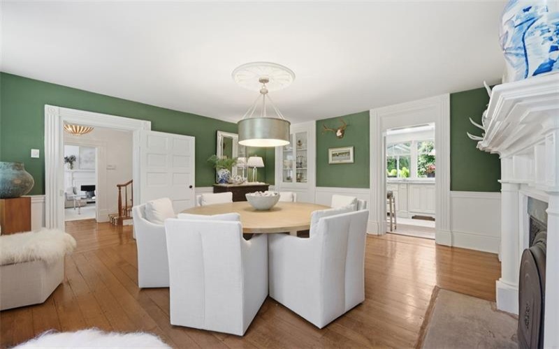 400 Cove, Washington, 15301, 4 Bedrooms Bedrooms, 9 Rooms Rooms,3 BathroomsBathrooms,Residential,For Sale,Cove,1757242