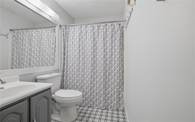 580 Maple Ct, Somerset, 15501, 2 Bedrooms Bedrooms, 6 Rooms Rooms,1 BathroomBathrooms,Residential,For Sale,Maple Ct,1757280