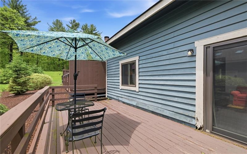 580 Maple Ct, Somerset, 15501, 2 Bedrooms Bedrooms, 6 Rooms Rooms,1 BathroomBathrooms,Residential,For Sale,Maple Ct,1757280