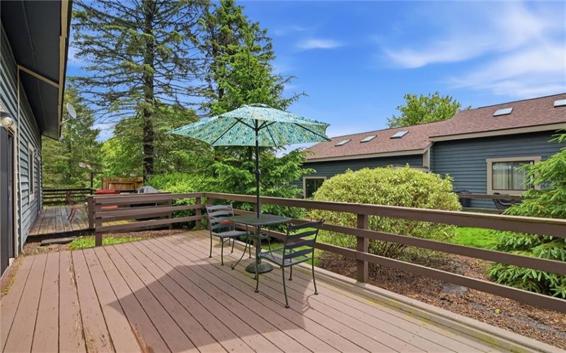 580 Maple Ct, Somerset, 15501, 2 Bedrooms Bedrooms, 6 Rooms Rooms,1 BathroomBathrooms,Residential,For Sale,Maple Ct,1757280