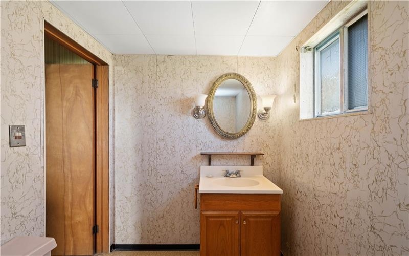 21-23 Lincoln Street, Cokeburg, 15324, 4 Bedrooms Bedrooms, 11 Rooms Rooms,2 BathroomsBathrooms,Residential,For Sale,Lincoln Street,1750182