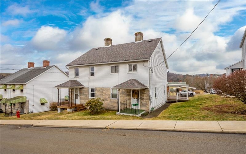 21-23 Lincoln Street, Cokeburg, 15324, 4 Bedrooms Bedrooms, 11 Rooms Rooms,2 BathroomsBathrooms,Residential,For Sale,Lincoln Street,1750182