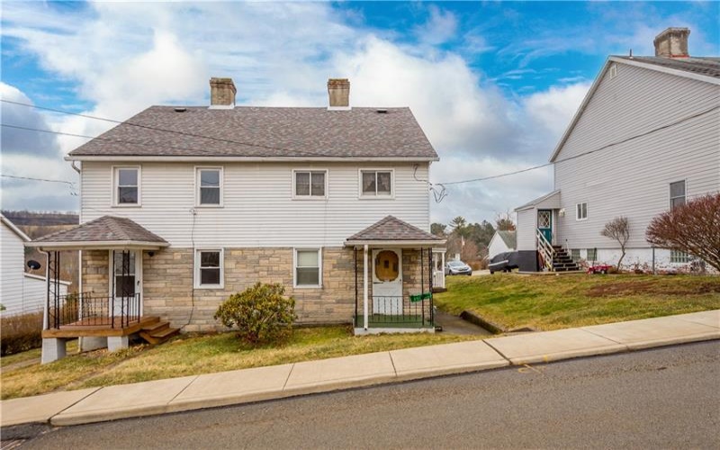 21-23 Lincoln Street, Cokeburg, 15324, 4 Bedrooms Bedrooms, 11 Rooms Rooms,2 BathroomsBathrooms,Residential,For Sale,Lincoln Street,1750182