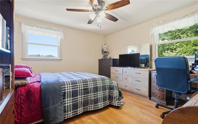 107 Jeanine Ct., Trafford, 15085, 3 Bedrooms Bedrooms, 11 Rooms Rooms,2.1 BathroomsBathrooms,Residential,For Sale,Jeanine Ct.,1756952