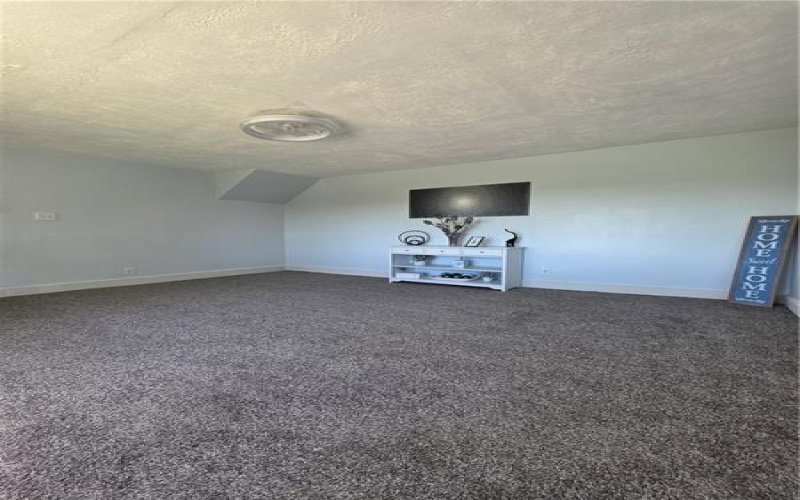 84 Crossridge Rd, Charleroi, 15022, 3 Bedrooms Bedrooms, ,1 BathroomBathrooms,Residential,For Sale,Crossridge Rd,1757248
