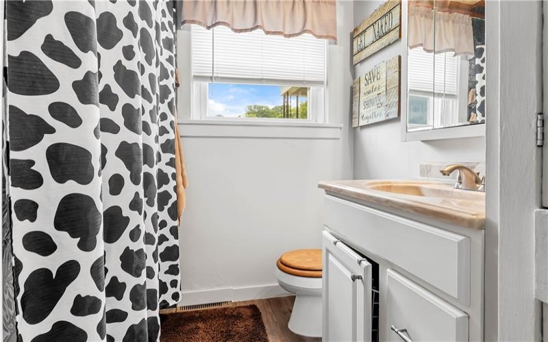 210 Hopwood Fairchance Rd, Uniontown, 15401, 2 Bedrooms Bedrooms, ,1 BathroomBathrooms,Residential,For Sale,Hopwood Fairchance Rd,1757294