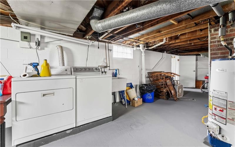 210 Hopwood Fairchance Rd, Uniontown, 15401, 2 Bedrooms Bedrooms, ,1 BathroomBathrooms,Residential,For Sale,Hopwood Fairchance Rd,1757294