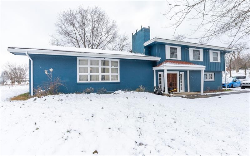 722 Connellsville Ave, Connellsville, 15425, 4 Bedrooms Bedrooms, ,2.1 BathroomsBathrooms,Residential,For Sale,Connellsville Ave,1732936
