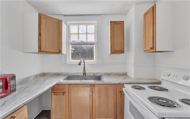 563 Coleman Ave, Johnstown, 15902, 3 Bedrooms Bedrooms, ,1 BathroomBathrooms,Residential,For Sale,Coleman Ave,1751631