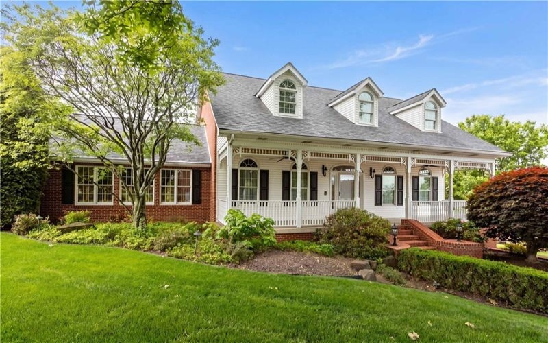 69 Orchard St, Charleroi, 15022, 4 Bedrooms Bedrooms, 14 Rooms Rooms,4.1 BathroomsBathrooms,Residential,For Sale,Orchard St,1756992