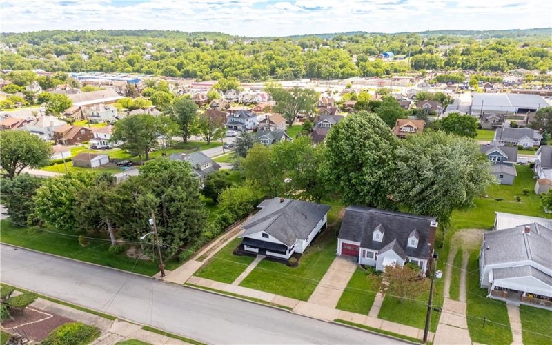 825 Donnan Ave, Washington, 15301, 2 Bedrooms Bedrooms, ,1 BathroomBathrooms,Residential,For Sale,Donnan Ave,1757173