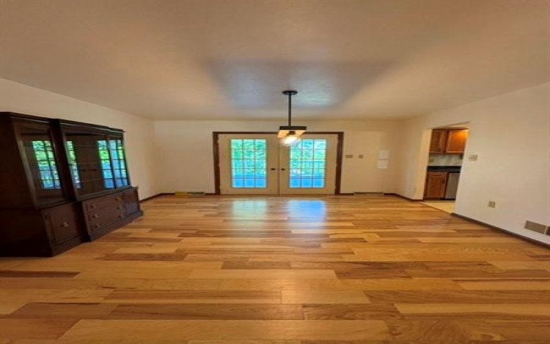 200 Bonita Dr, Greensburg, 15601, 3 Bedrooms Bedrooms, 8 Rooms Rooms,2.1 BathroomsBathrooms,Residential,For Sale,Bonita Dr,1757359