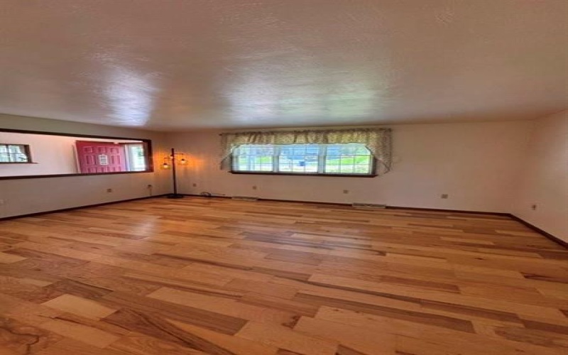 200 Bonita Dr, Greensburg, 15601, 3 Bedrooms Bedrooms, 8 Rooms Rooms,2.1 BathroomsBathrooms,Residential,For Sale,Bonita Dr,1757359