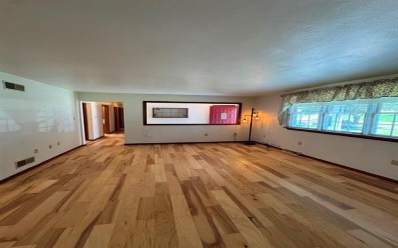 200 Bonita Dr, Greensburg, 15601, 3 Bedrooms Bedrooms, 8 Rooms Rooms,2.1 BathroomsBathrooms,Residential,For Sale,Bonita Dr,1757359