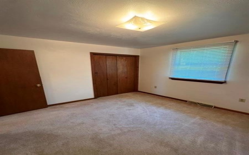 200 Bonita Dr, Greensburg, 15601, 3 Bedrooms Bedrooms, 8 Rooms Rooms,2.1 BathroomsBathrooms,Residential,For Sale,Bonita Dr,1757359