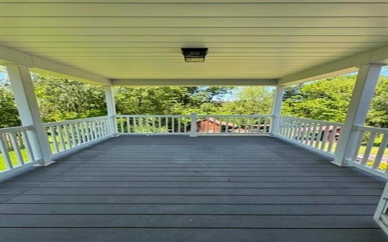200 Bonita Dr, Greensburg, 15601, 3 Bedrooms Bedrooms, 8 Rooms Rooms,2.1 BathroomsBathrooms,Residential,For Sale,Bonita Dr,1757359