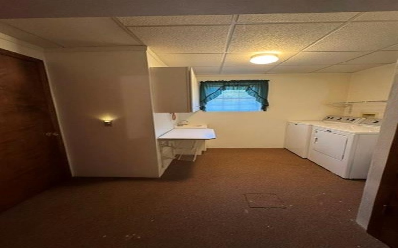 200 Bonita Dr, Greensburg, 15601, 3 Bedrooms Bedrooms, 8 Rooms Rooms,2.1 BathroomsBathrooms,Residential,For Sale,Bonita Dr,1757359