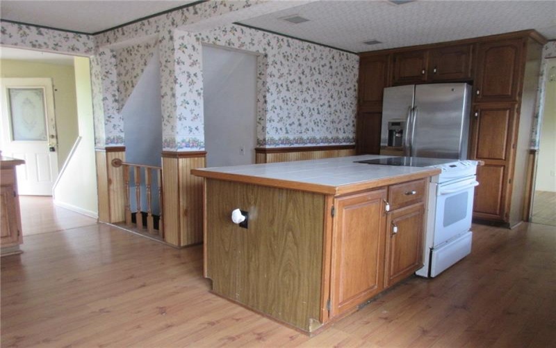 101 Surrey Dr, Canonsburg, 15317, 5 Bedrooms Bedrooms, ,3.1 BathroomsBathrooms,Residential,For Sale,Surrey Dr,1747332