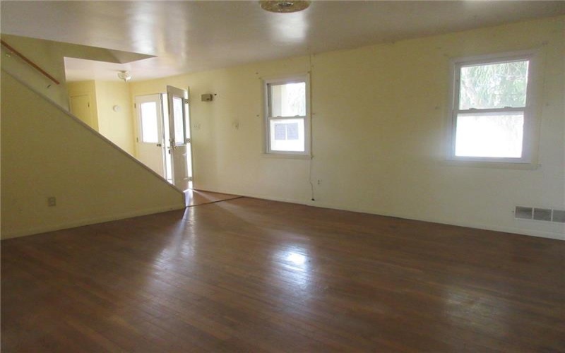 101 Surrey Dr, Canonsburg, 15317, 5 Bedrooms Bedrooms, ,3.1 BathroomsBathrooms,Residential,For Sale,Surrey Dr,1747332