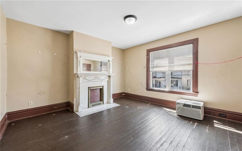 318 WASHINGTON AVE, CHARLEROI, 15022, 11 Bedrooms Bedrooms, 12 Rooms Rooms,2.2 BathroomsBathrooms,Residential,For Sale,WASHINGTON AVE,1751752