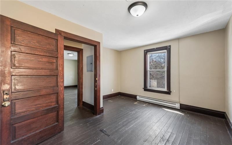 318 WASHINGTON AVE, CHARLEROI, 15022, 11 Bedrooms Bedrooms, 12 Rooms Rooms,2.2 BathroomsBathrooms,Residential,For Sale,WASHINGTON AVE,1751752