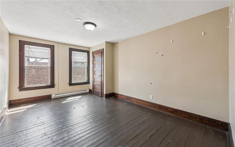 318 WASHINGTON AVE, CHARLEROI, 15022, 11 Bedrooms Bedrooms, 12 Rooms Rooms,2.2 BathroomsBathrooms,Residential,For Sale,WASHINGTON AVE,1751752
