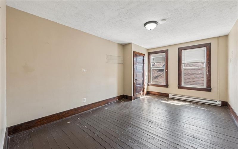 318 WASHINGTON AVE, CHARLEROI, 15022, 11 Bedrooms Bedrooms, 12 Rooms Rooms,2.2 BathroomsBathrooms,Residential,For Sale,WASHINGTON AVE,1751752