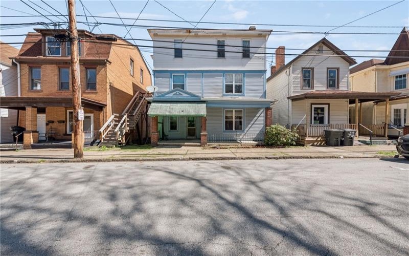 318 WASHINGTON AVE, CHARLEROI, 15022, 11 Bedrooms Bedrooms, 12 Rooms Rooms,2.2 BathroomsBathrooms,Residential,For Sale,WASHINGTON AVE,1751752